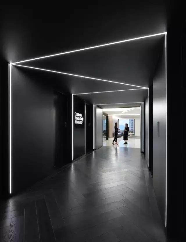 只有黑、白、灰三種顏色的辦公室？——極簡主義的設(shè)計哲學(xué)