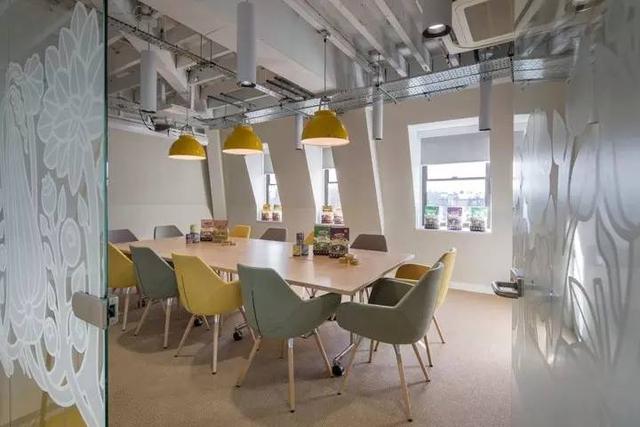 150億市場潛力，辦公室裝修也要開始考慮狗狗的感受了