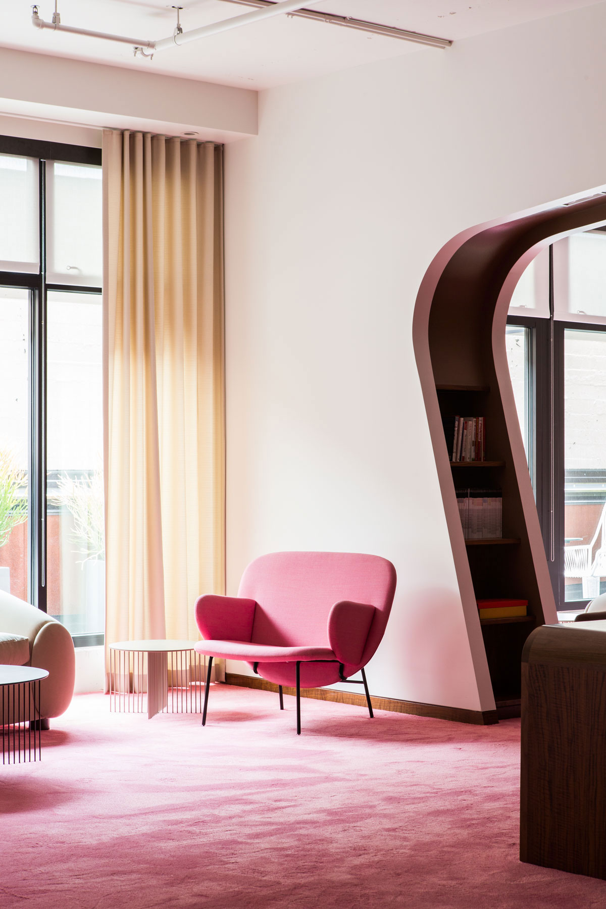 辦公空間，辦公室設(shè)計(jì)，科技公司辦公室設(shè)計(jì)，創(chuàng)意辦公室，現(xiàn)代風(fēng)格辦公室