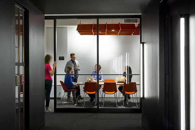 全球**圖片網(wǎng)Shutterstock辦公室，帶你感受在娛樂場所中工作