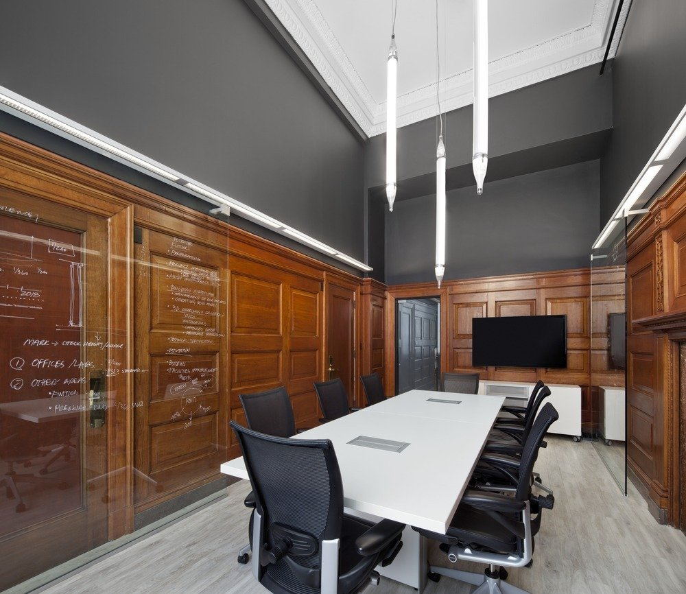 上海高檔會(huì)議室天花吊頂如何設(shè)計(jì)？