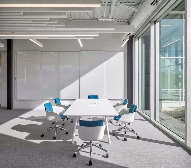 辦公室玻璃貼膜重要嗎！ 辦公室貼膜的好處有以下幾點(diǎn)